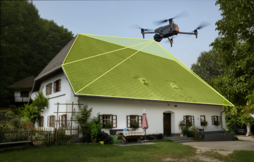Dron nad dachem