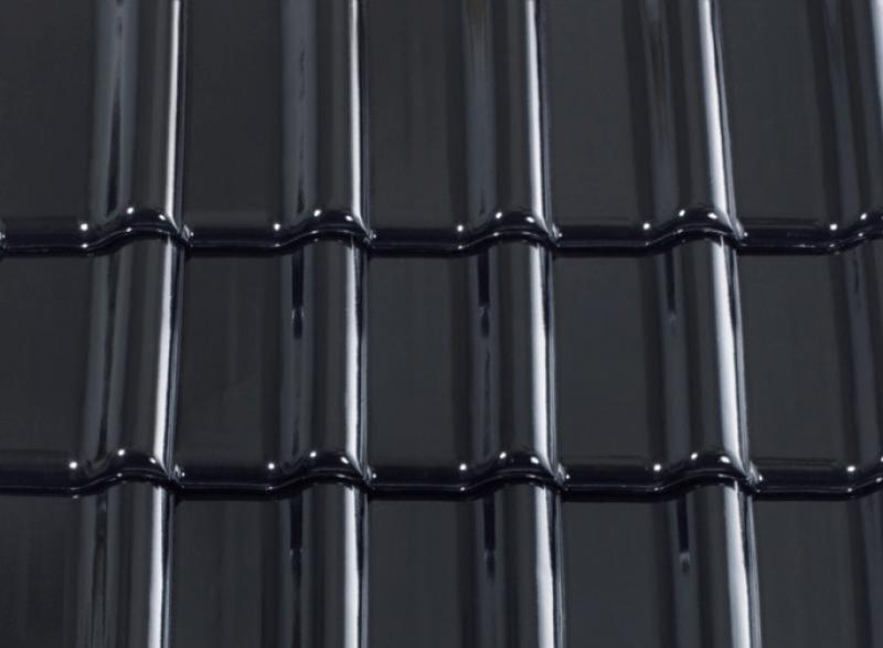 Gallery Image of TITANIA